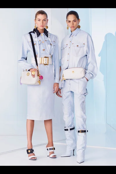 Look 23